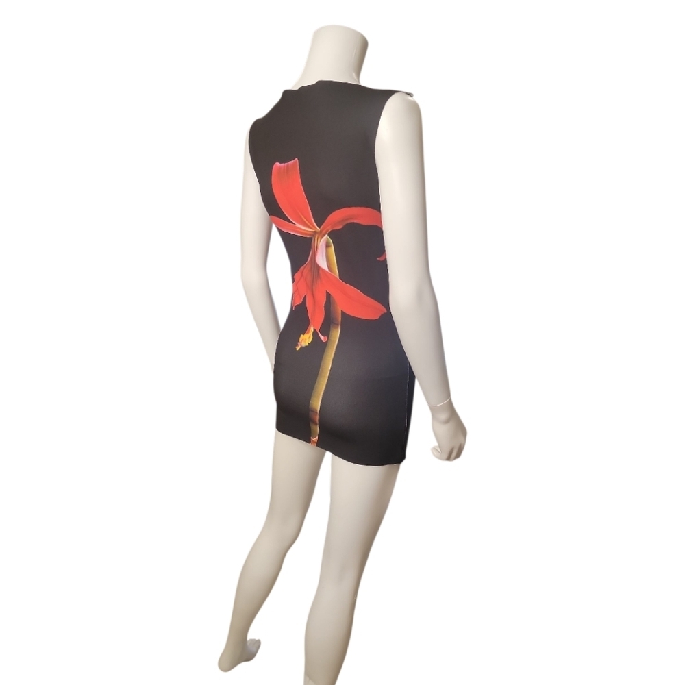 NWT $127 REVOLVE Sprekelia Shapewear Vest in Black Floral Large - Picture 4 of 6